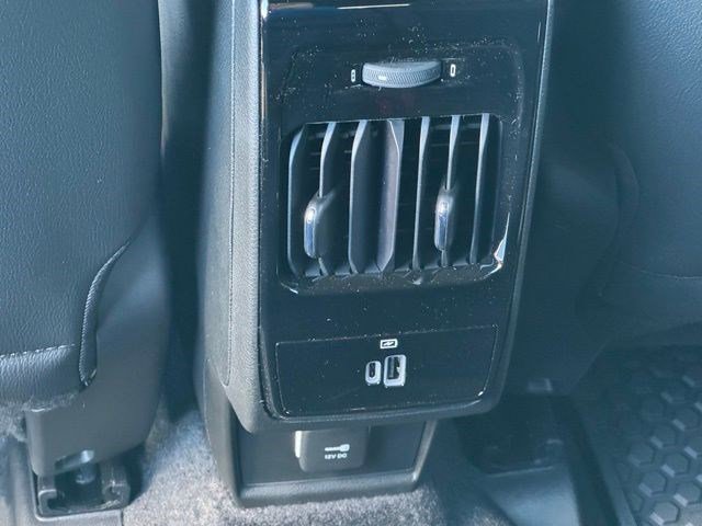 New 2026 Jeep Compass Latitude AWD/4WD image 28