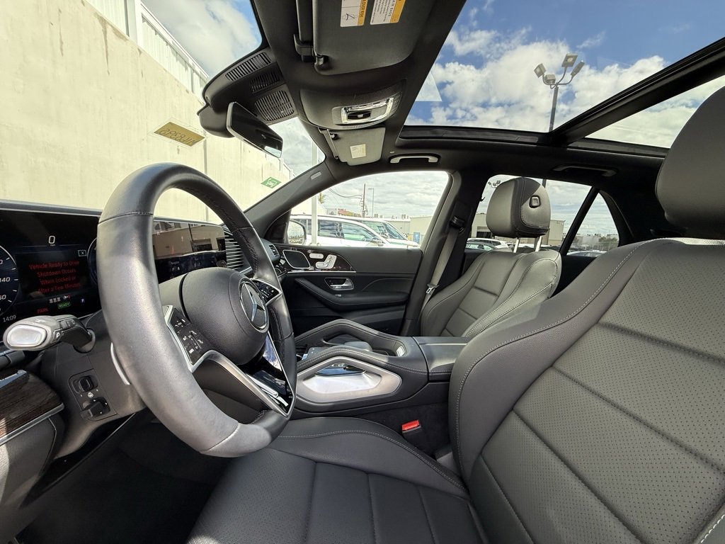 Used 2025 Mercedes-Benz GLE 450e 4MATIC image 5