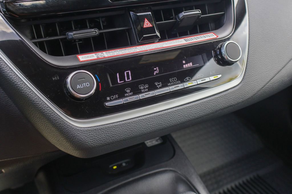 Used 2026 Toyota Corolla SE w/ SE Package FWD image 15