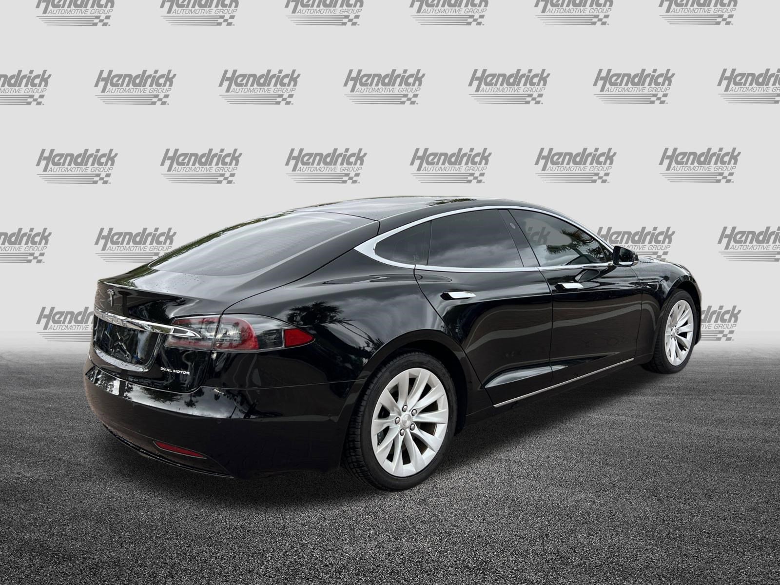 Used 2020 Tesla Model S Long Range Plus image 10
