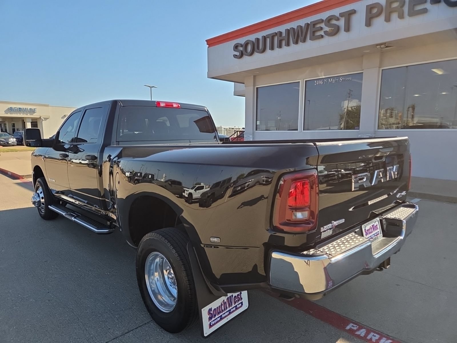 Used 2025 RAM 3500 Lone Star AWD/4WD image 7