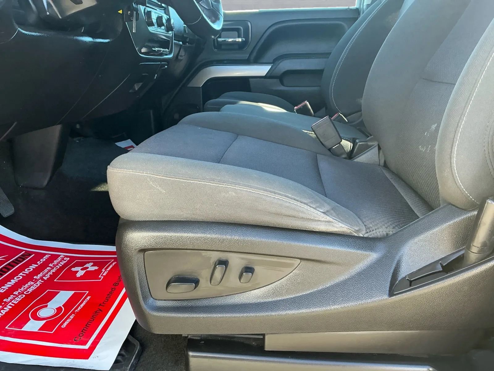 Used 2018 Chevrolet Silverado 1500 LT w/ All Star Edition image 12