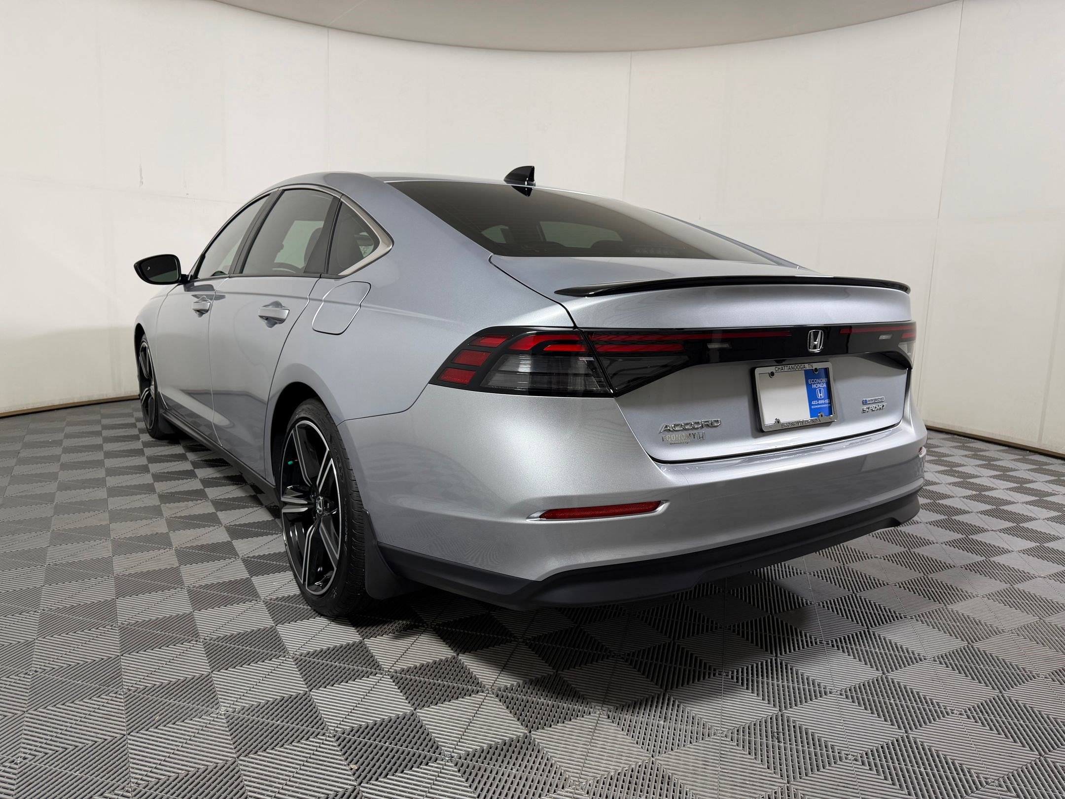 Certified 2025 Honda Accord Sport image 2