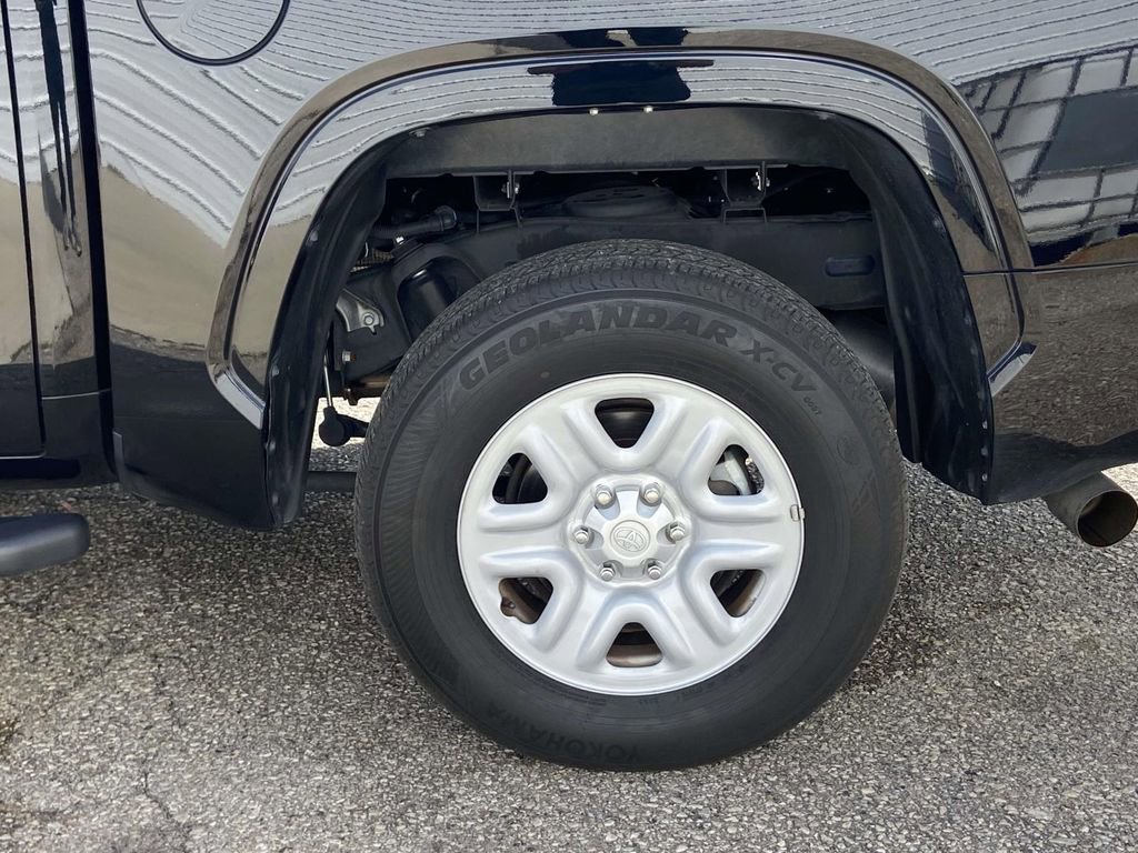 Used 2024 Toyota Tundra SR image 8