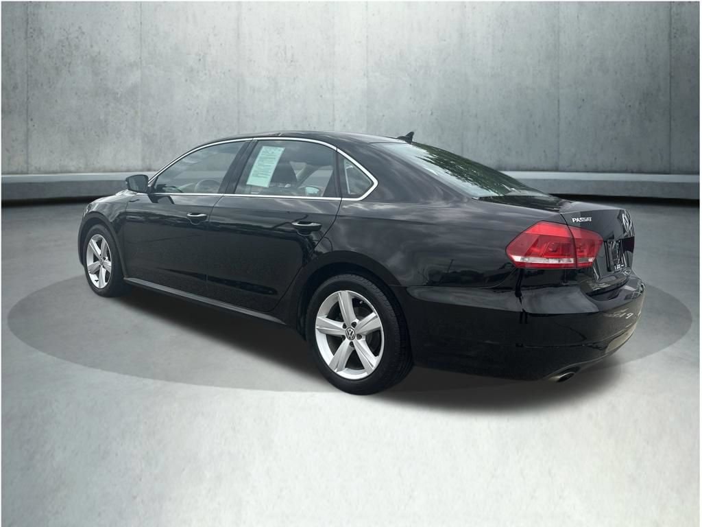 Used 2015 Volkswagen Passat 1.8T SE FWD image 3