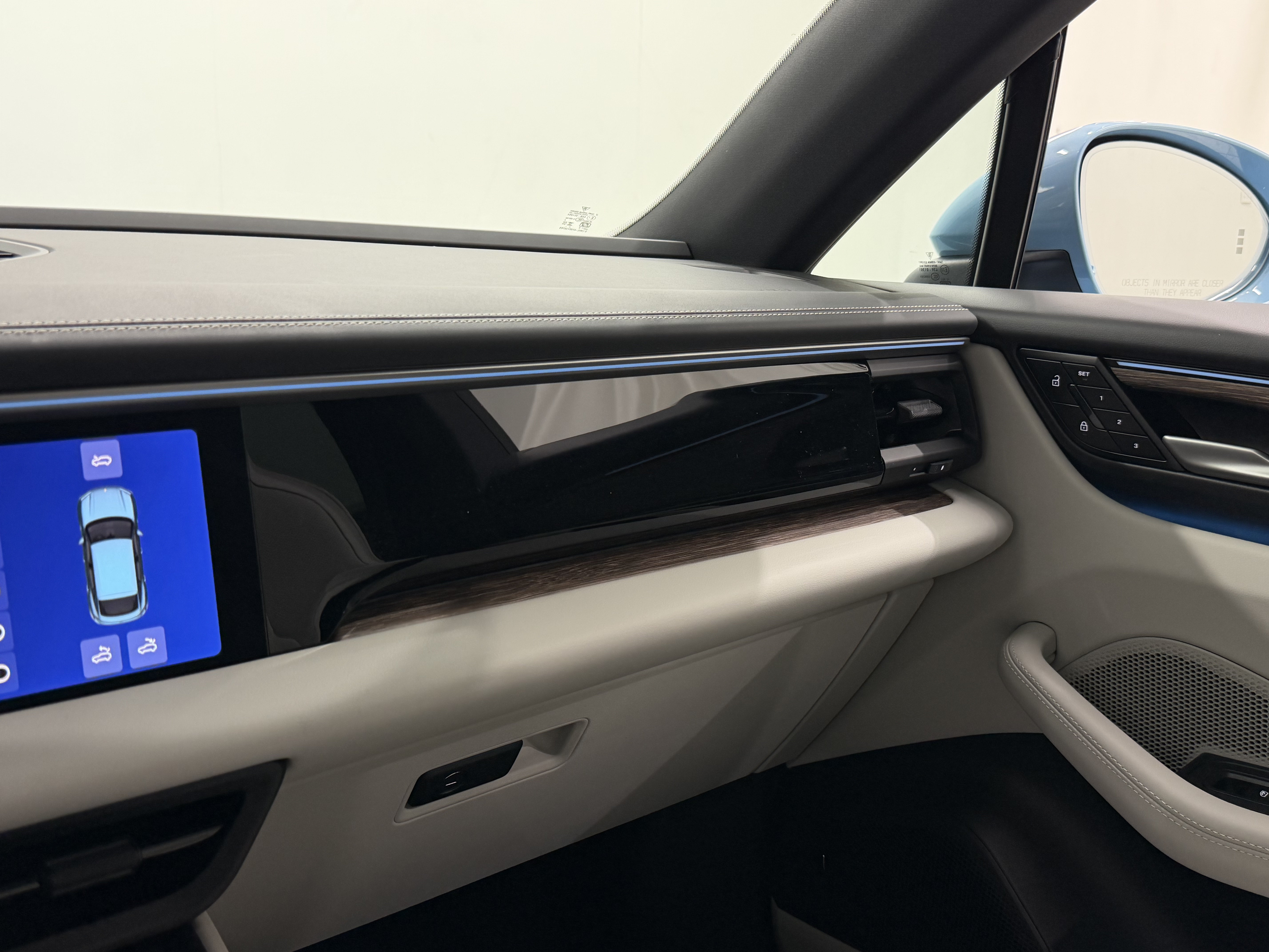 New 2026 Porsche Macan 4 Electric AWD/4WD image 54