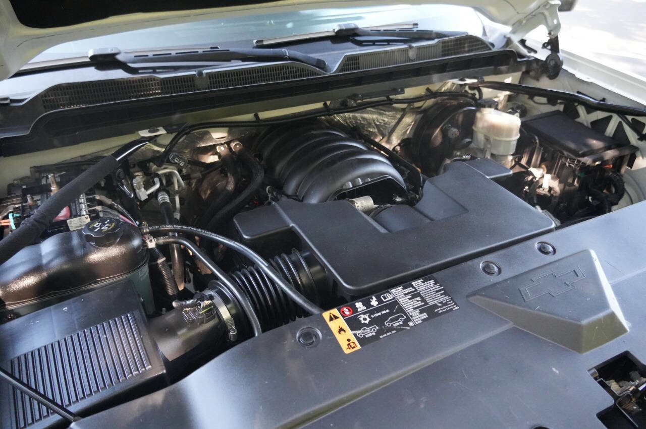 Used 2018 Chevrolet Silverado 1500 LT w/ All Star Edition AWD/4WD image 21