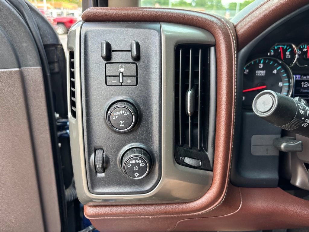 Used 2017 Chevrolet Silverado 1500 High Country w/ High Desert Package AWD/4WD image 41