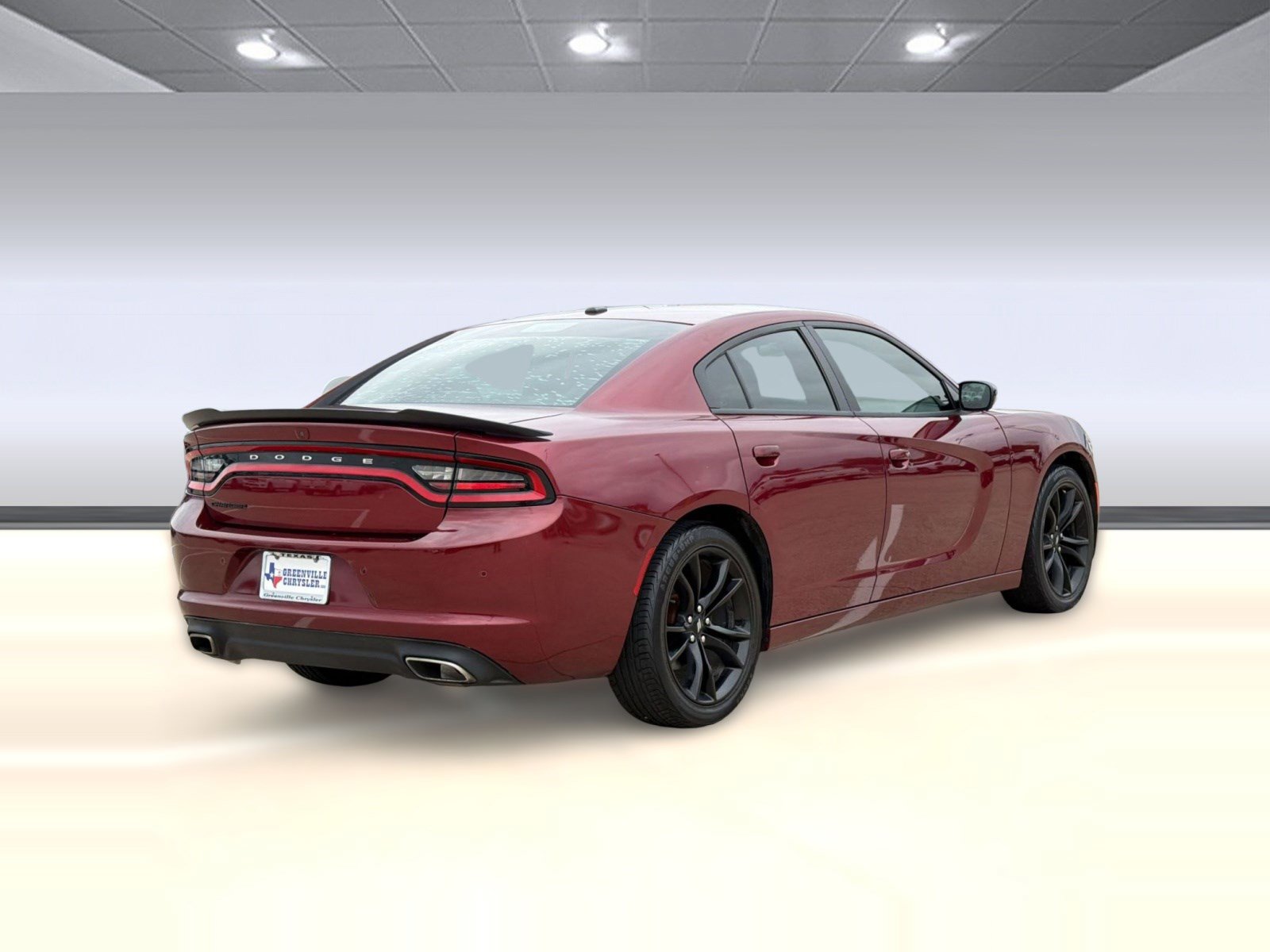 Used 2018 Dodge Charger SXT w/ Blacktop Package RWD image 9