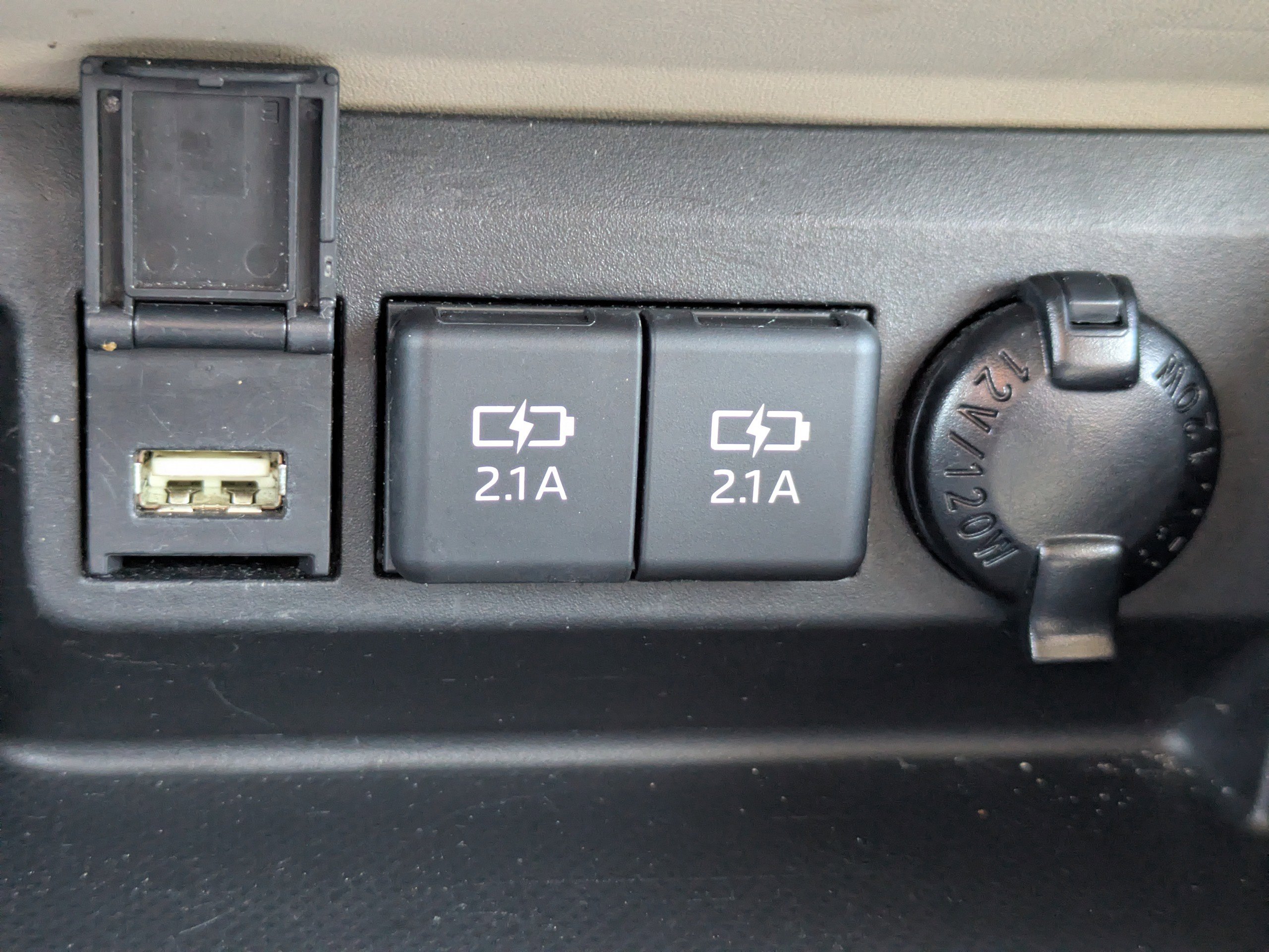 Used 2021 Toyota Highlander Platinum image 28