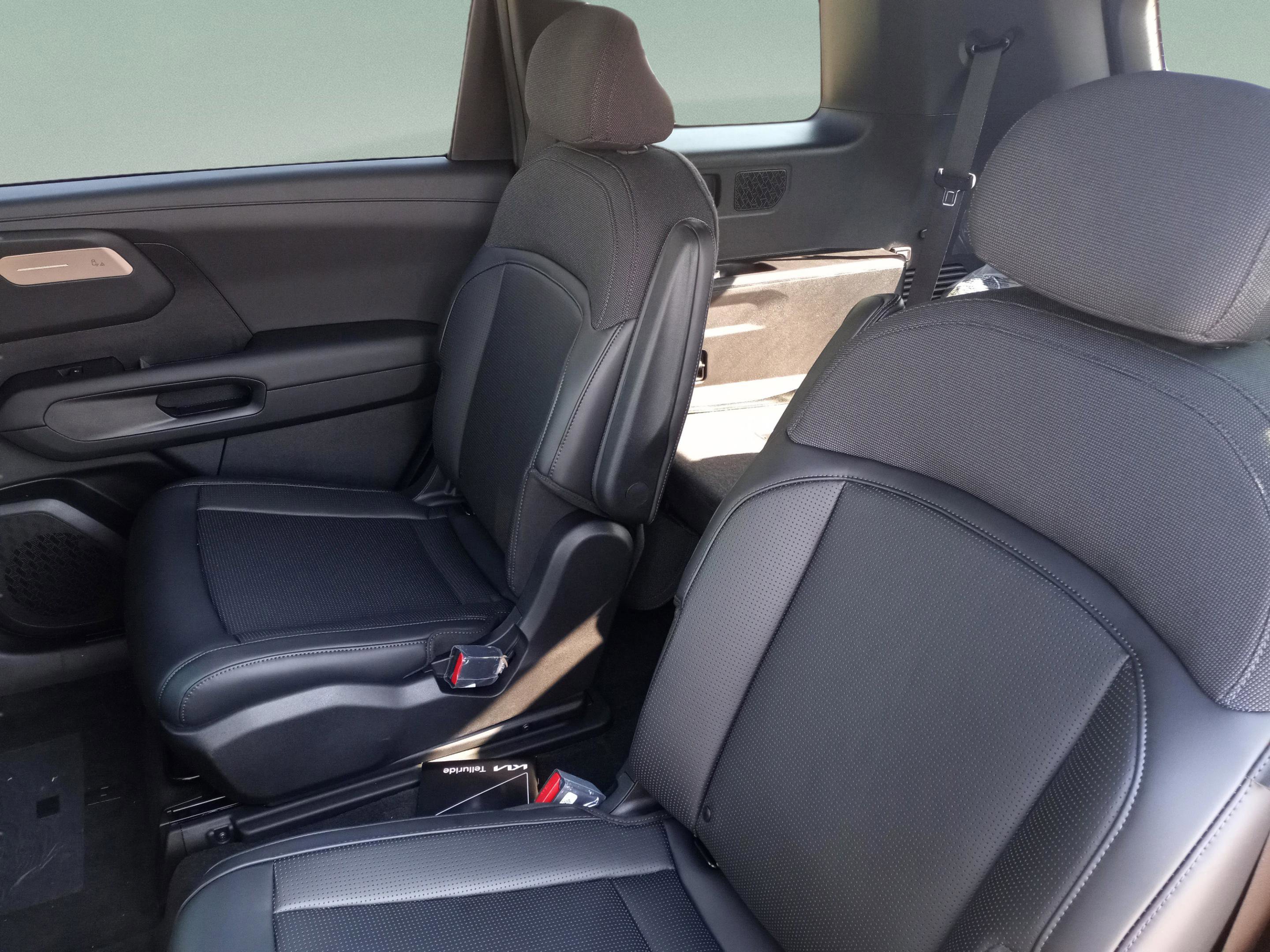New 2027 Kia Telluride S image 26