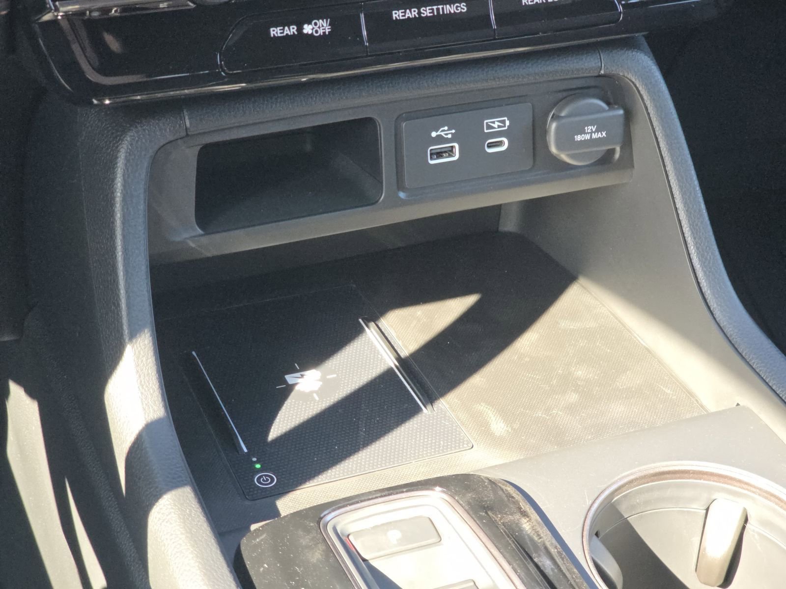 Used 2025 Honda Pilot TrailSport image 8