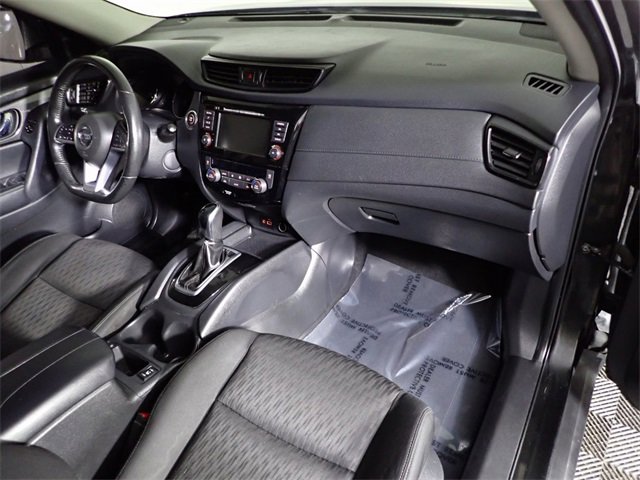 Used 2020 Nissan Rogue SV image 43