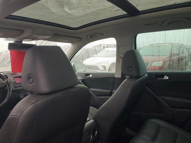 Used 2017 Volkswagen Tiguan Wolfsburg Edition AWD/4WD image 9
