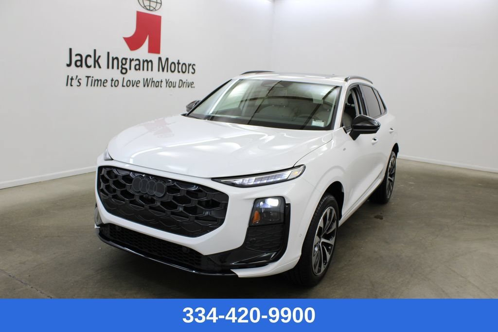 New 2026 Audi Q3 quattro 2.0T