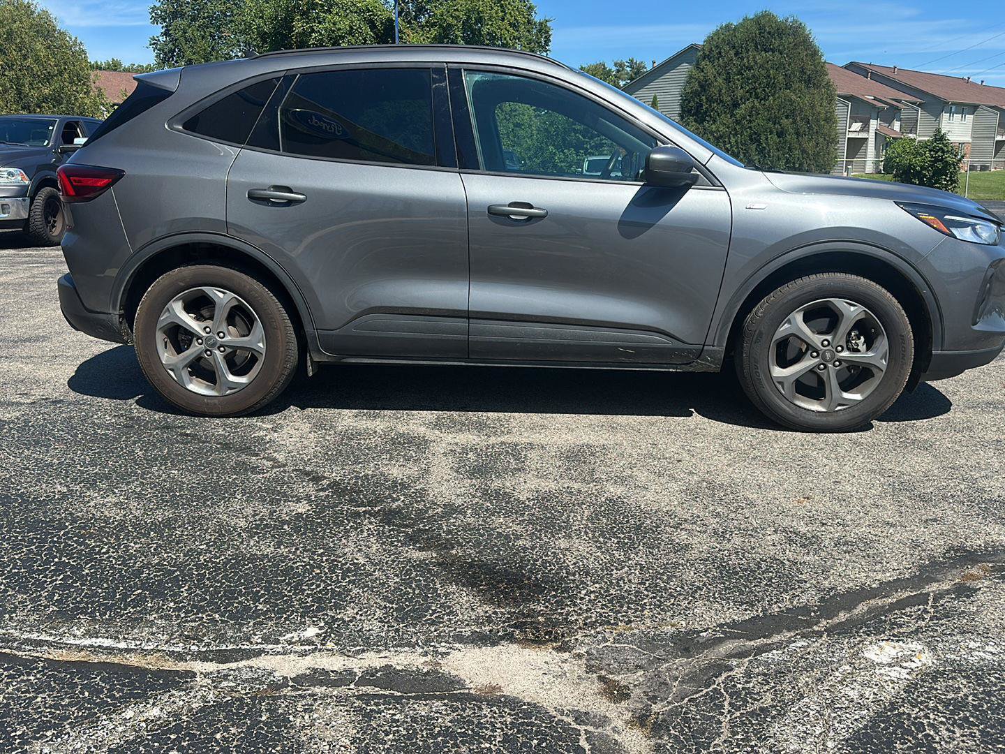 Used 2025 Ford Escape ST-Line Select AWD/4WD image 4