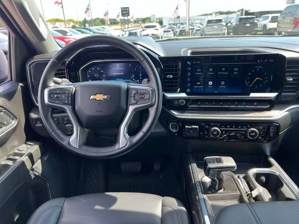 Used 2023 Chevrolet Silverado 1500 LTZ w/ Technology Package AWD/4WD image 38