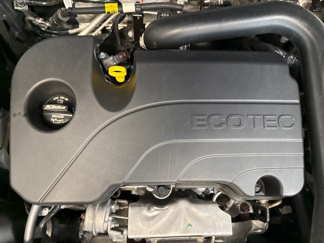 Used 2025 Chevrolet Equinox LT w/ Safety and Technology Package FWD image 31