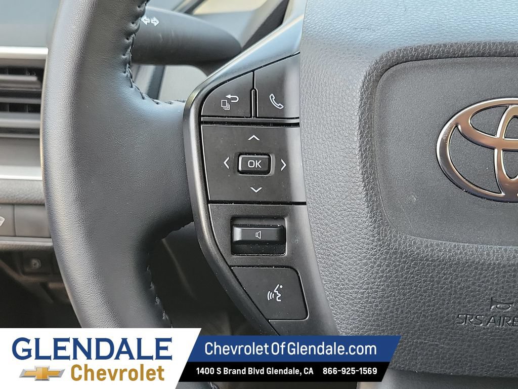 Used 2025 Toyota Prius LE AWD/4WD image 22