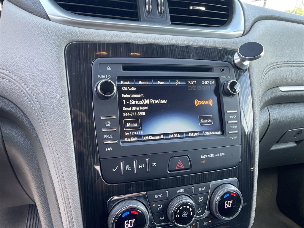 Used 2017 Chevrolet Traverse LT image 11