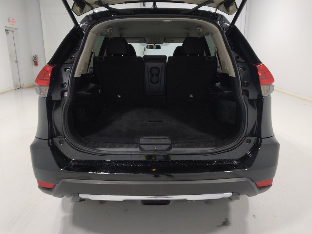 Used 2018 Nissan Rogue SV w/ Premium Package image 29