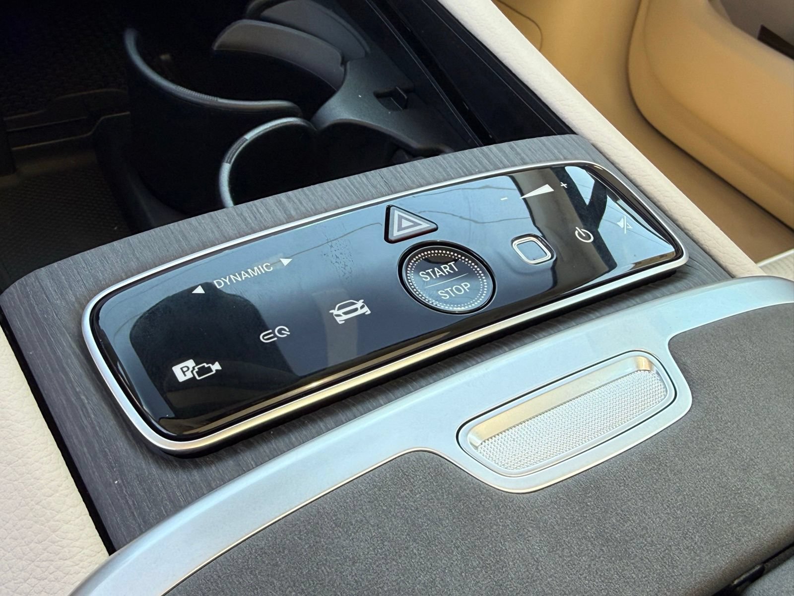New 2026 Mercedes-Benz EQS 550 4MATIC SUV image 22