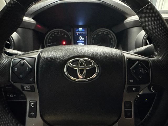 Used 2021 Toyota Tacoma SR5 w/ Technology Package AWD/4WD image 13