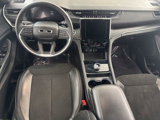 Used 2024 Jeep Grand Cherokee L Laredo image 29