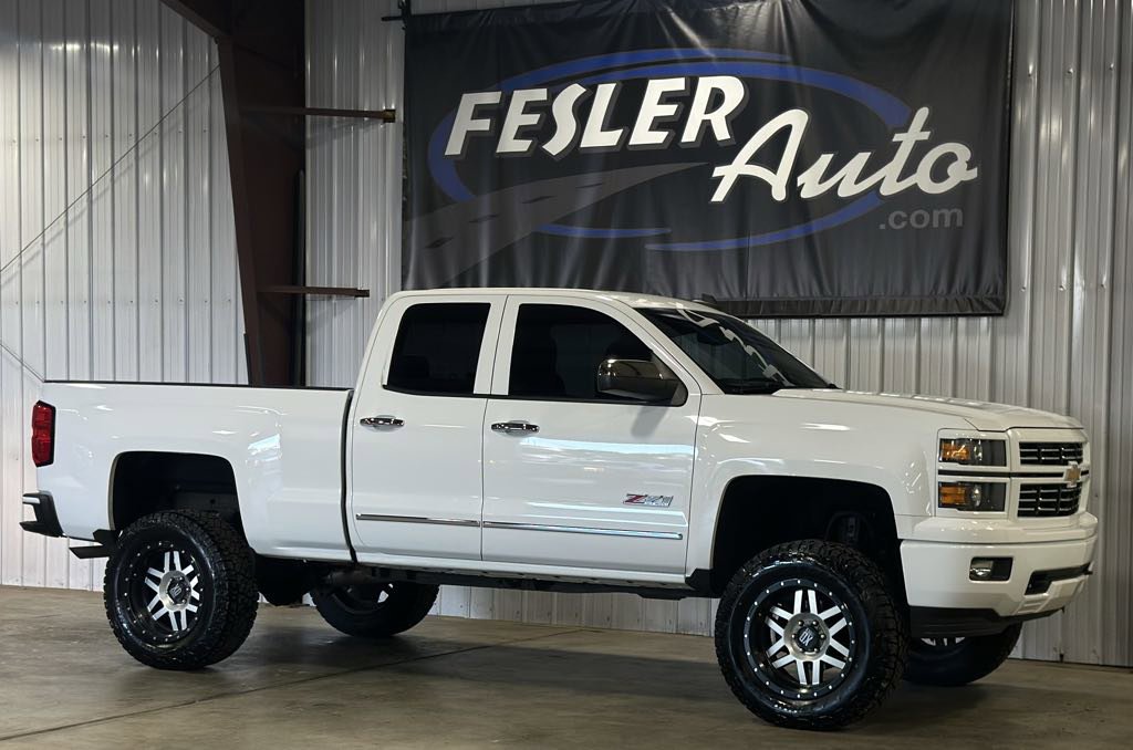 Used 2015 Chevrolet Silverado 1500 LT w/ Custom Sport Edition image 40