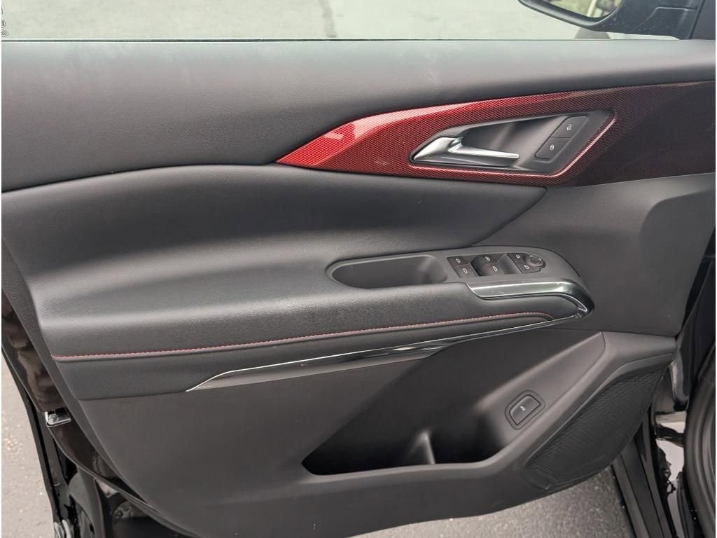 New 2026 Chevrolet Traverse Z71 w/ Driver Confidence Package image 15