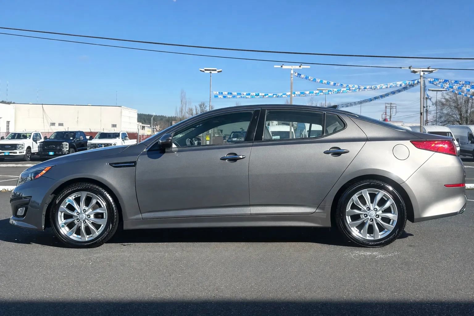 Used 2015 Kia Optima EX w/ EX Premium Package image 3