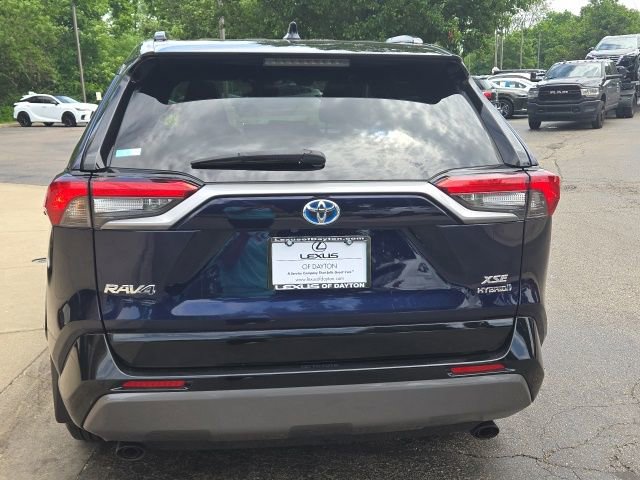 Used 2021 Toyota RAV4 XSE AWD/4WD image 5