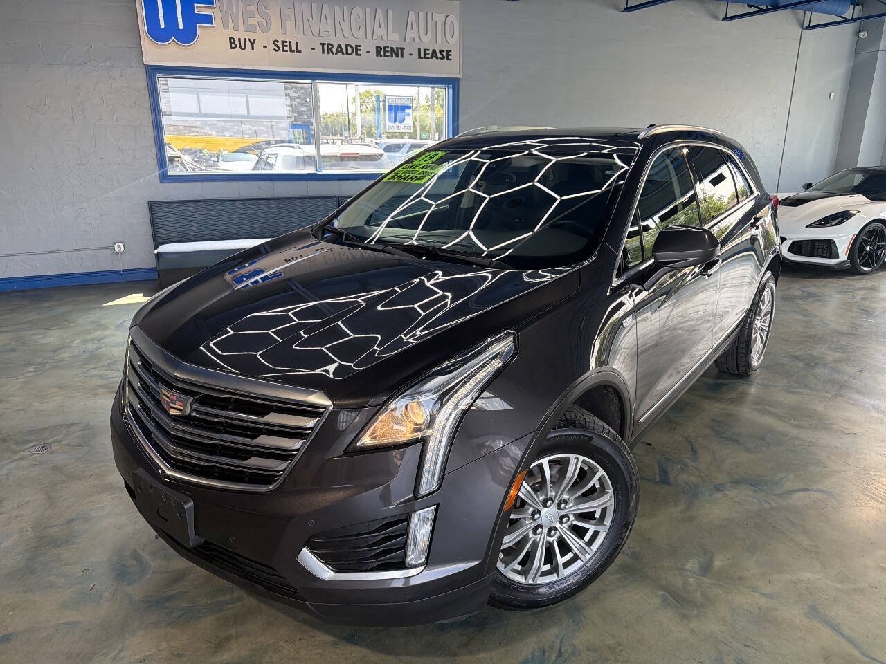 Used 2019 Cadillac XT5 Luxury AWD/4WD image 1