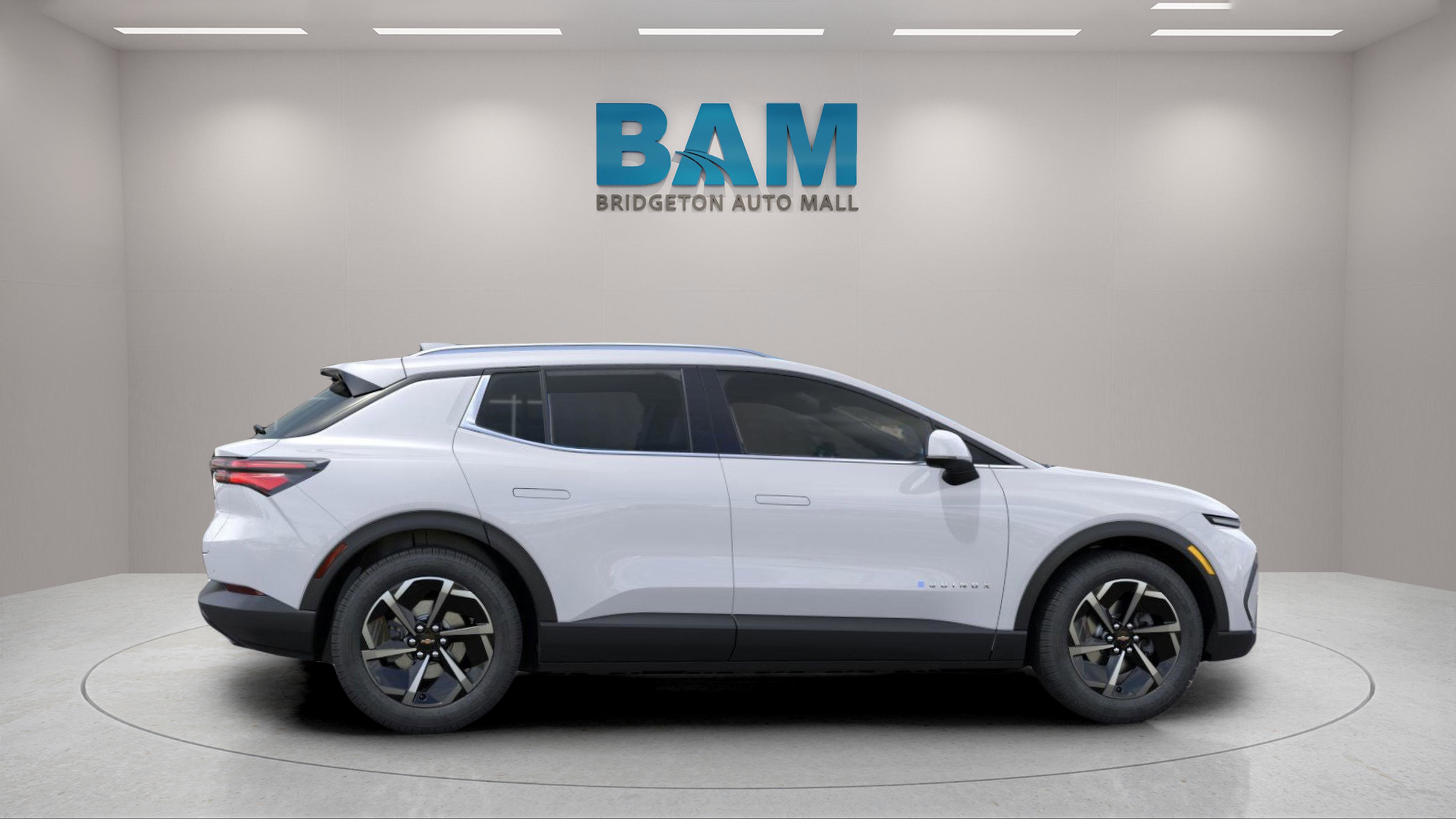 New 2026 Chevrolet Equinox EV LT AWD/4WD image 8