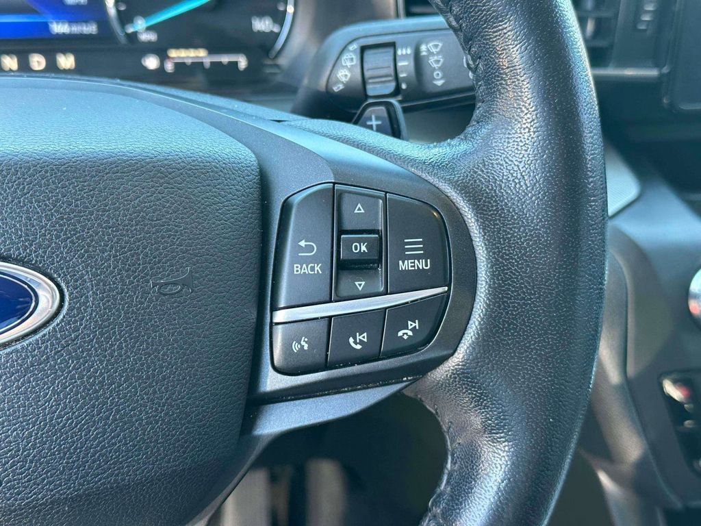Used 2020 Ford Explorer XLT w/ Equipment Group 202A AWD/4WD image 23