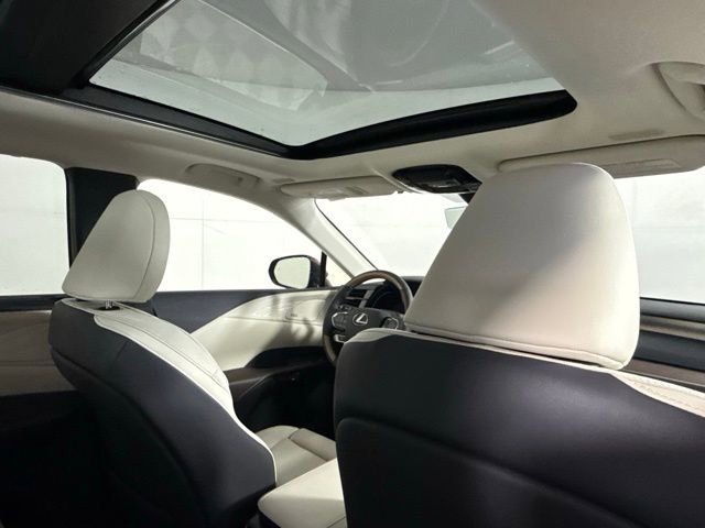 New 2026 Lexus RX 450h AWD image 29