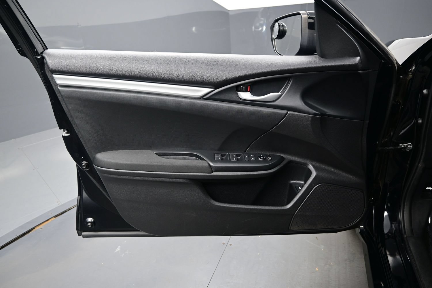 Used 2018 Honda Civic LX image 9