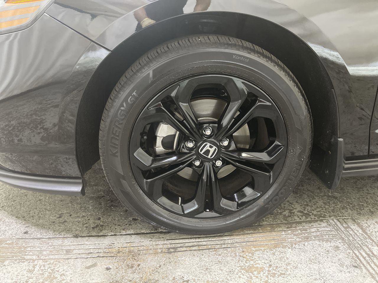 Used 2025 Honda Accord SE image 10