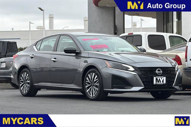 Used 2024 Nissan Altima 2.5 SV