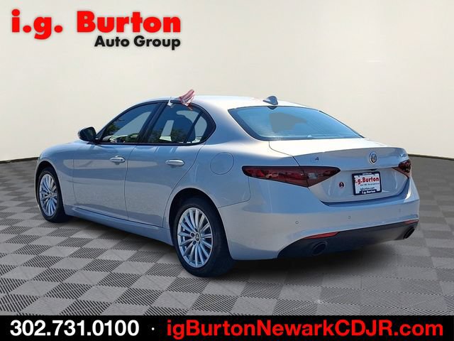 Used 2022 Alfa Romeo Giulia Sprint AWD/4WD image 4