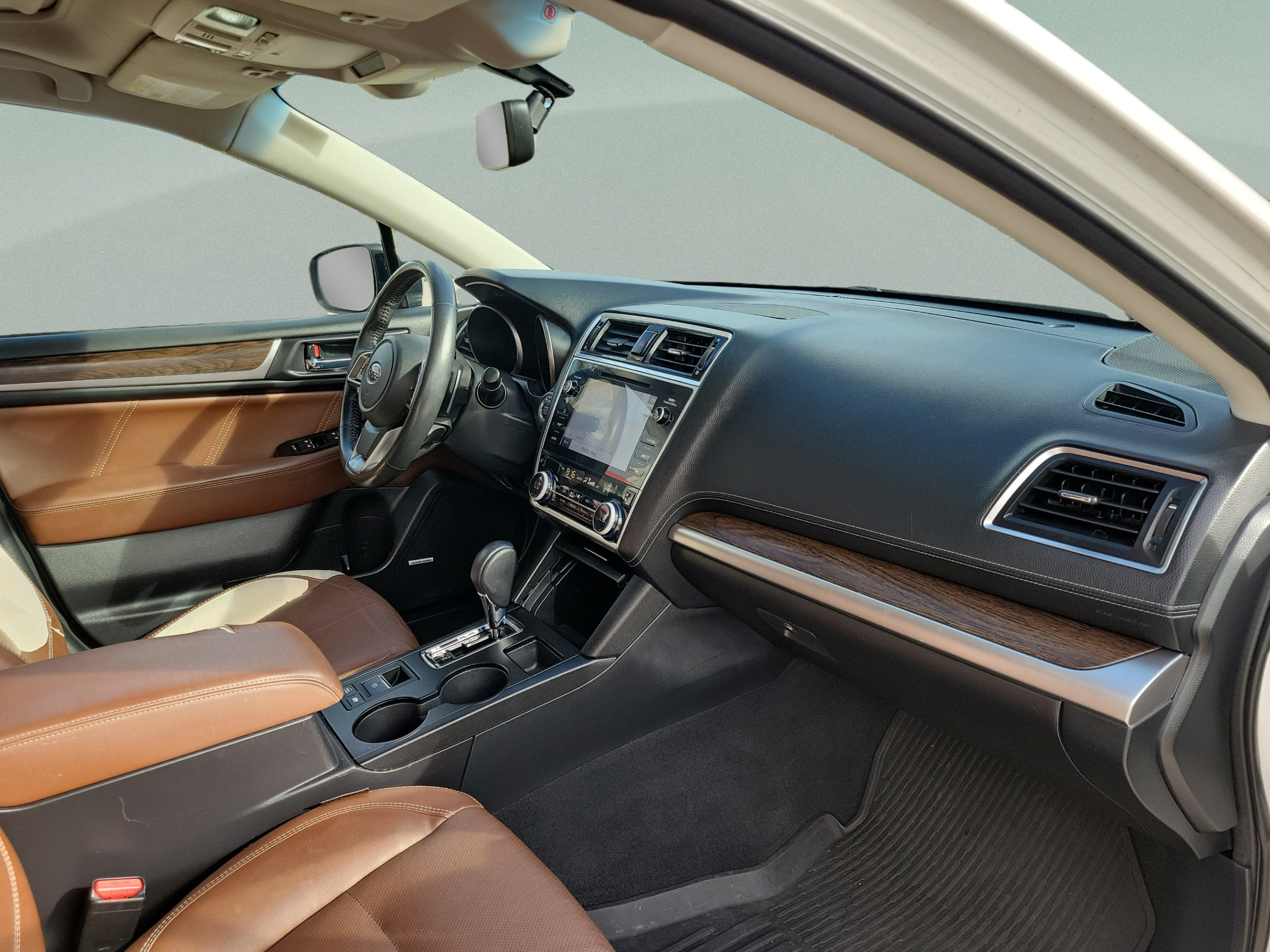 Used 2019 Subaru Outback 3.6R Touring w/ Popular Package #3A AWD/4WD image 27