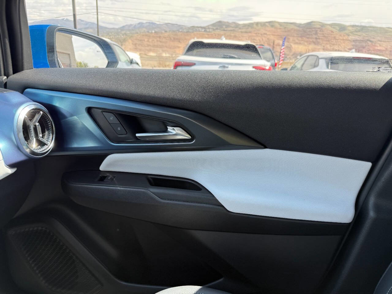 Used 2024 Chevrolet Equinox EV LT w/ LPO, All-Weather Mat Package image 36