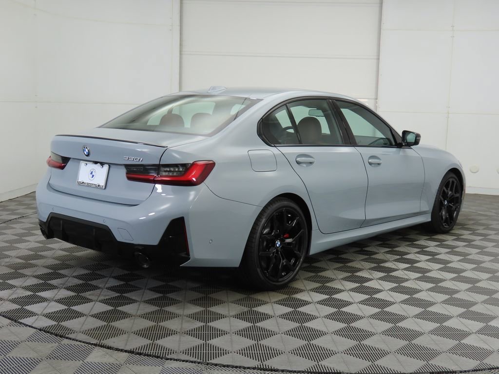New 2026 BMW 330i Sedan w/ M Sport Package image 5