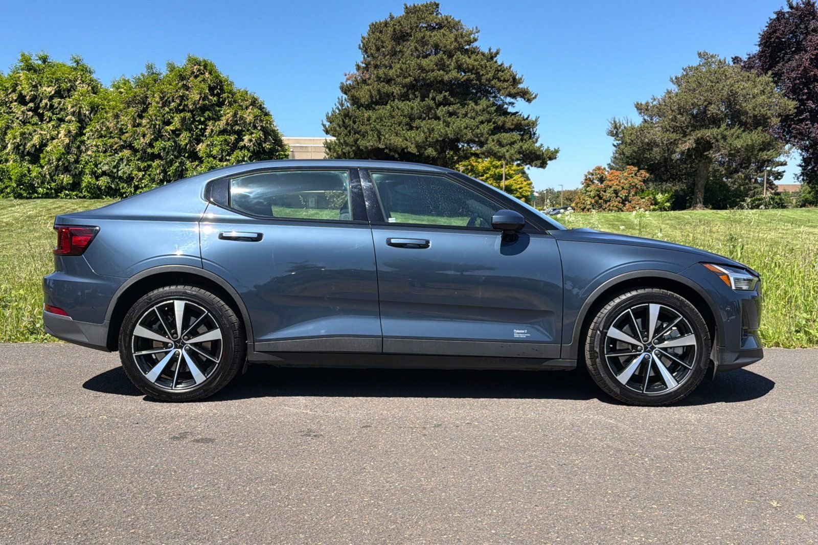 Used 2021 Polestar Polestar 2 AWD/4WD video 2