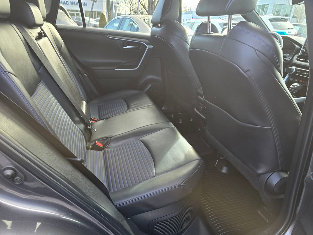 Certified 2022 Toyota RAV4 XSE w/ XSE Grade Weather Package AWD/4WD image 13