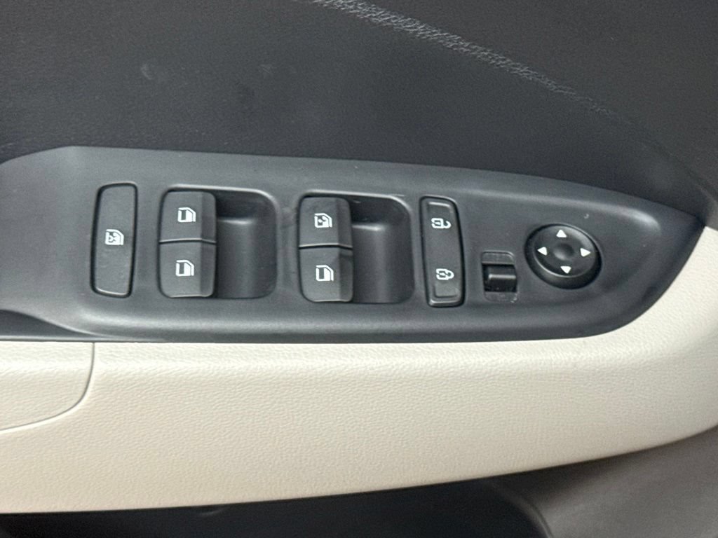New 2026 Hyundai Venue SEL FWD image 22