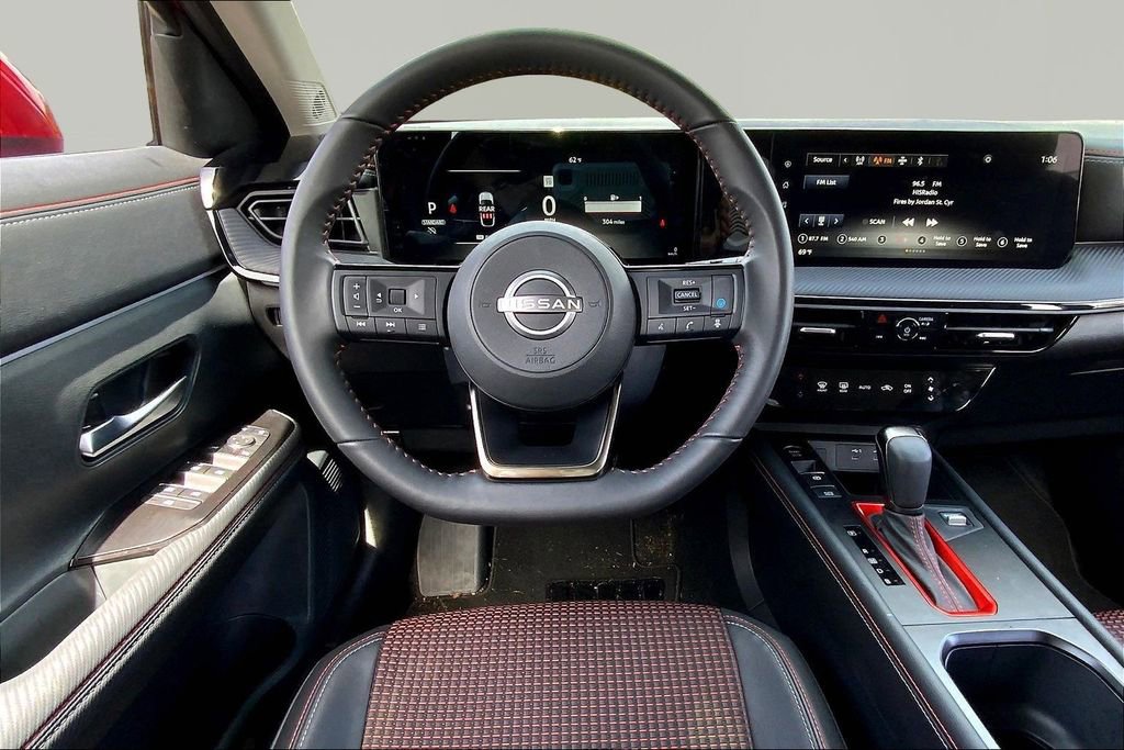 Used 2025 Nissan Kicks SR image 8