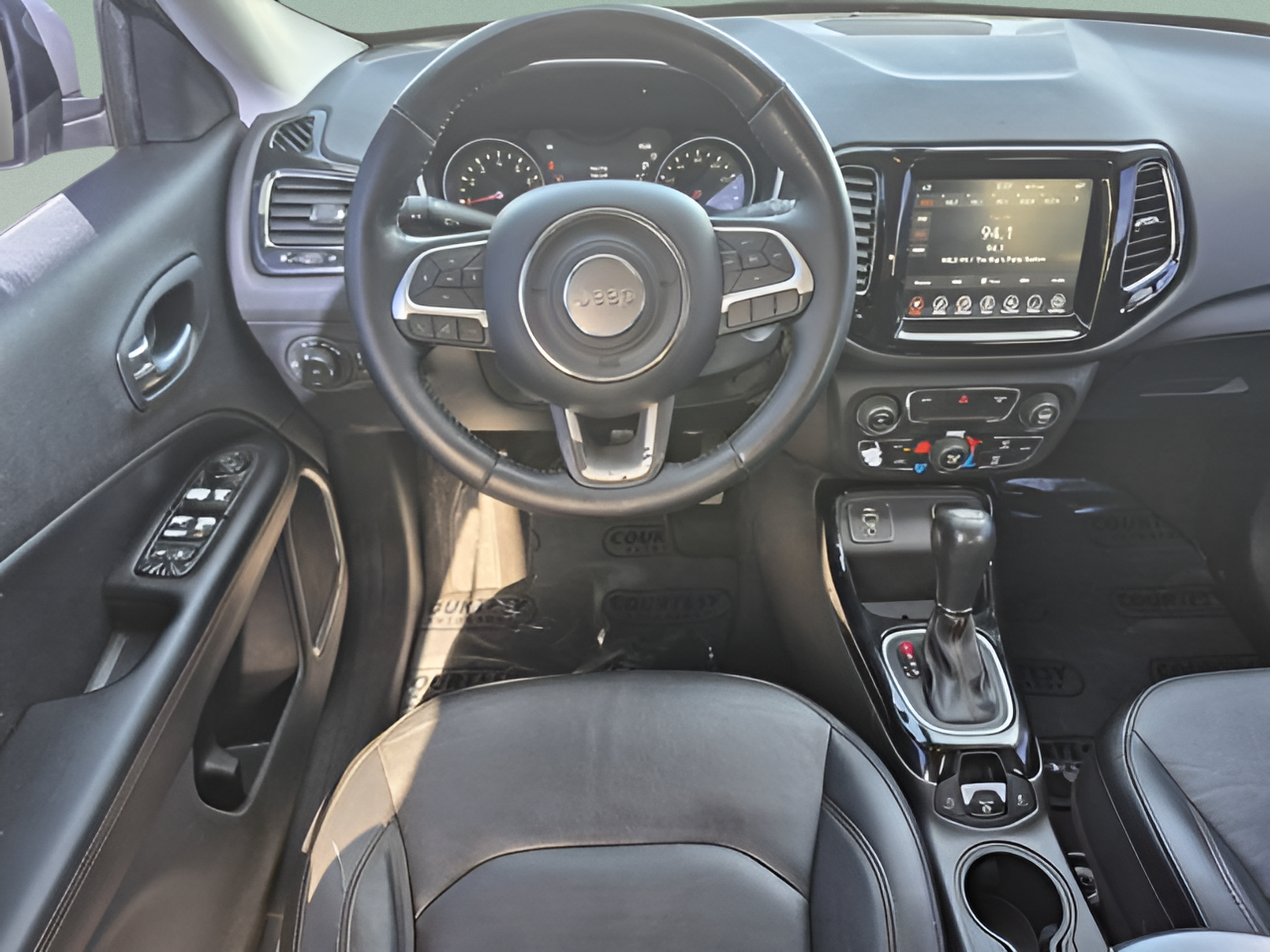 Used 2020 Jeep Compass Limited FWD image 13