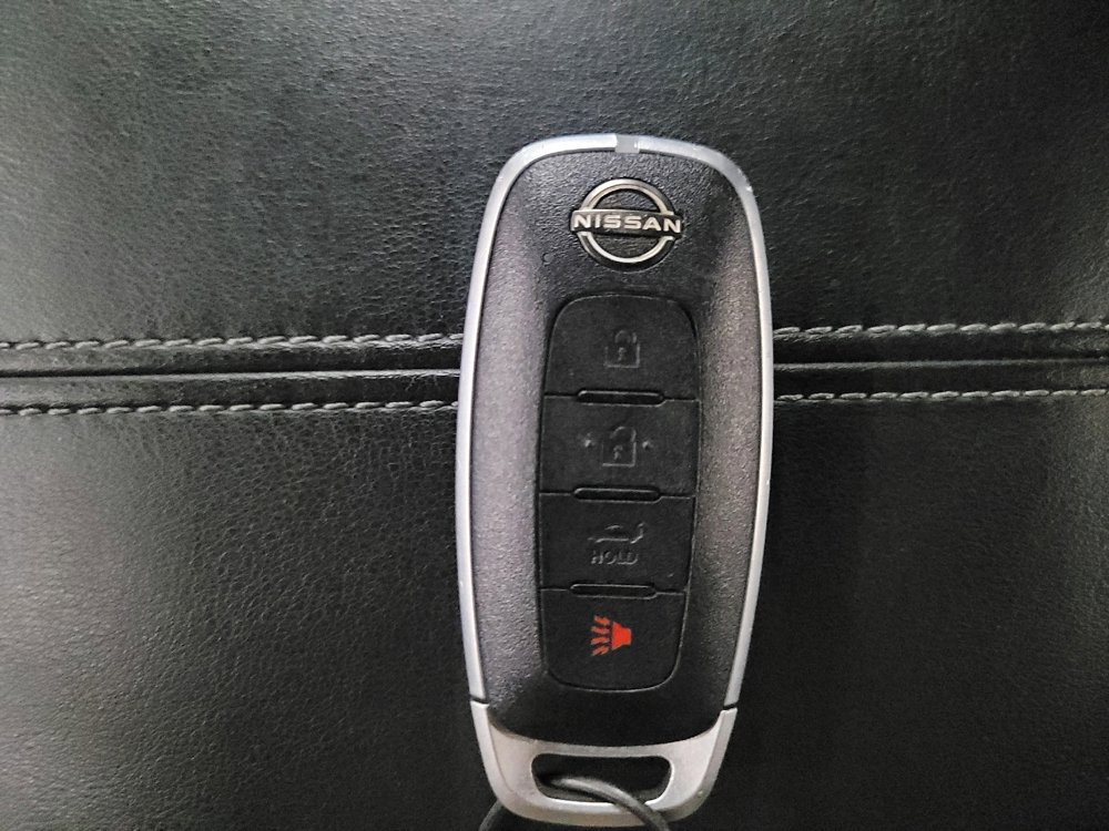 Used 2025 Nissan Sentra SV FWD image 32
