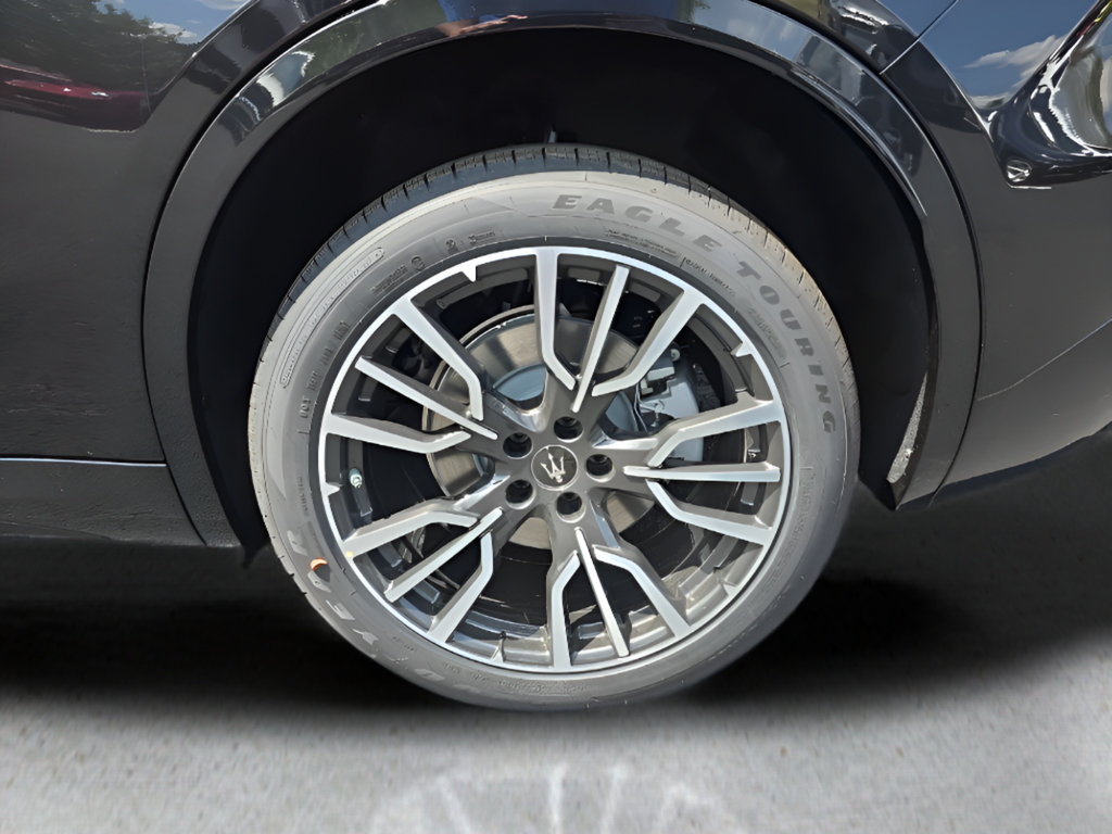 New 2025 Maserati Grecale GT AWD/4WD image 15